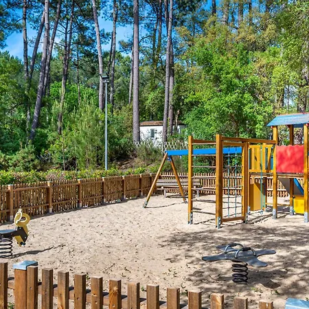 Camping-village Les Deux Etangs Camping 4*