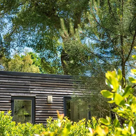 Camping-village Les Deux Etangs 4*