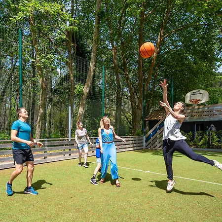 Camping-village Les Deux Etangs 4*