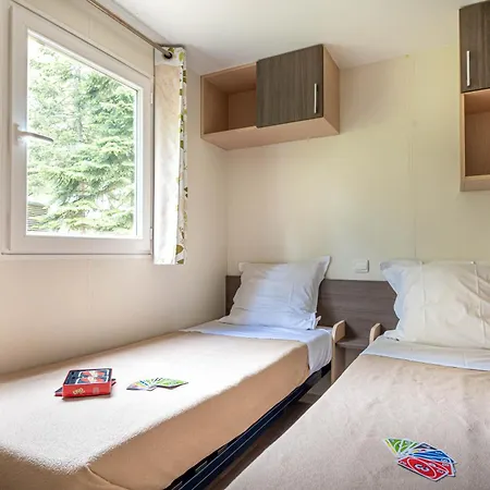 Camping-village Les Deux Etangs Camping 4*