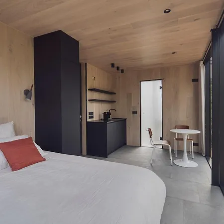 Bonjour Sauvage Camping 4*