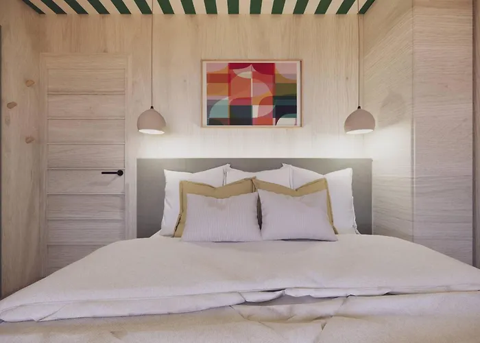 אתר קמפינג Bonjour Sauvage סניוס