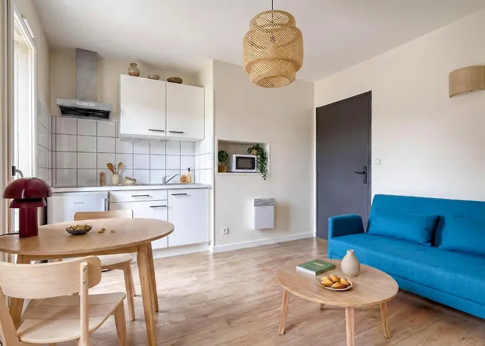 Bonjour Sauvage אתר קמפינג